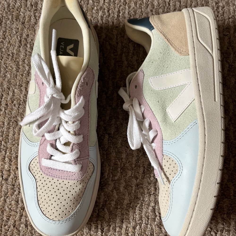 Veja Cream and Pink Sneakers Retro-Inspired Design
